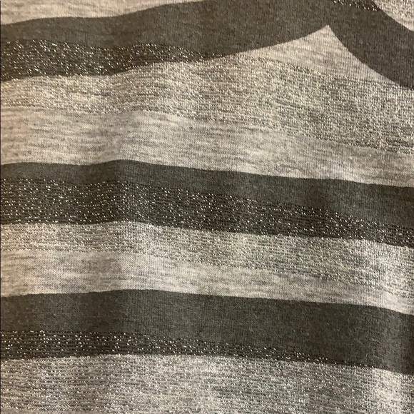 Material Girl Gray Top with Open Back - Picture 4 of 4